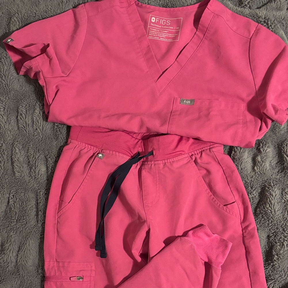 FIGS BUNDLE Pink Scrub